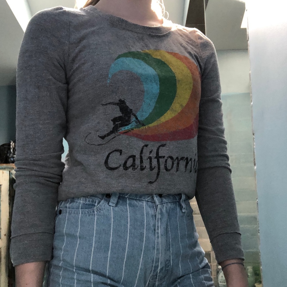 vintage grey long sleeved sweater